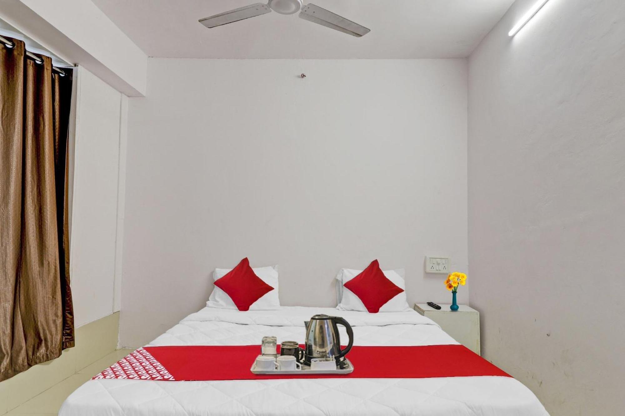 Hotel O Cozy Rooms Súrat Exteriér fotografie