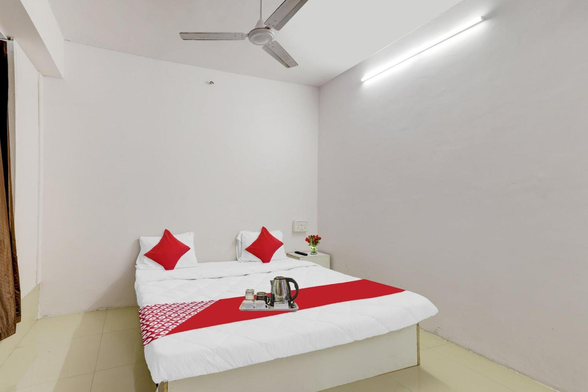 Hotel O Cozy Rooms Súrat Exteriér fotografie